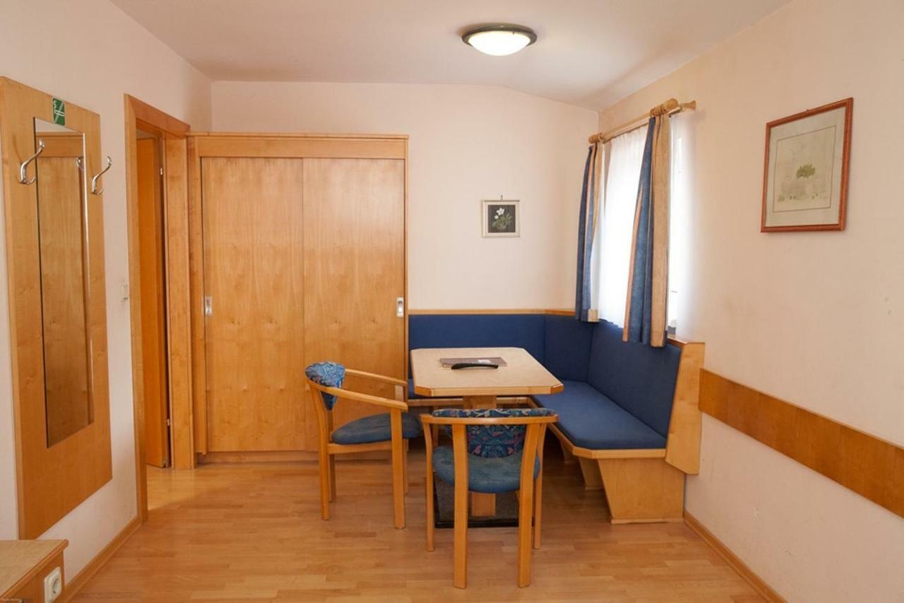 Gasthof Roderich Hotel Langenzersdorf Extérieur photo